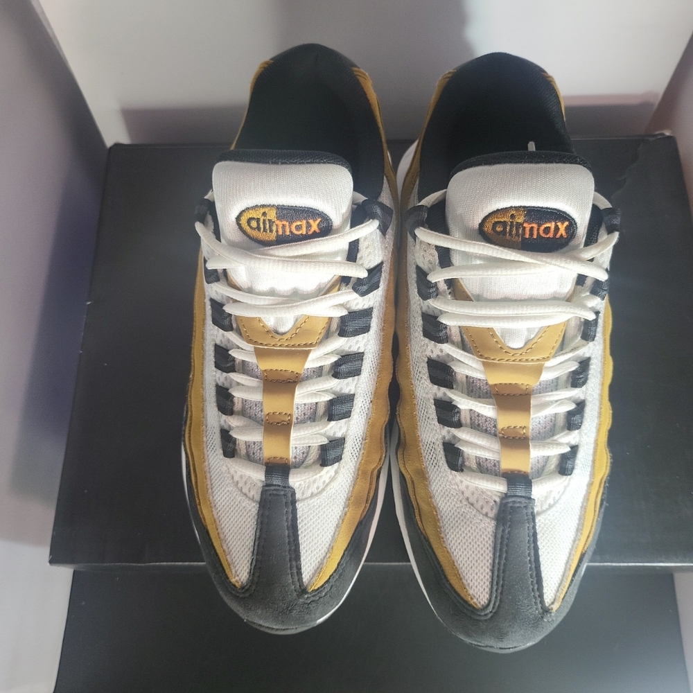 Size 7- Nike Air Max 95 Recraft (Black-Dark Smoke Grey) CJ3906-010.. Wmns 8.5.. - Picture 9 of 16
